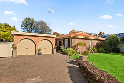 /international/au/36-naylor-street-queanbeyan-nsw-151041772/