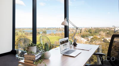 /international/au/st-kilda-rd-towers-1-queens-road-melbourne-vic-502107610/