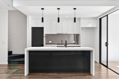 /international/au/46-4a-8-hansford-road-coombabah-qld-151363820/