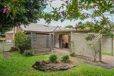/international/au/86-18-doolan-street-nambour-qld-151533828/