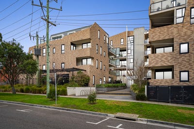 /international/au/307-21-queen-street-blackburn-vic-148562656/