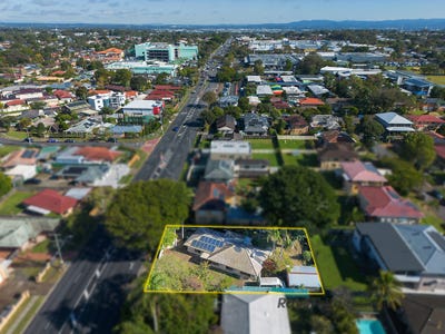 /international/au/386-mccullough-street-macgregor-qld-151594496/