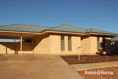 /international/au/5-melia-street-roxby-downs-sa-150659072/