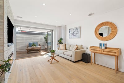 /international/au/1-1-burns-street-glenelg-north-sa-152622800/
