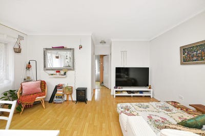 /international/au/7-27-third-avenue-campsie-nsw-151340324/