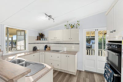 /international/au/3-warrienbah-street-warwick-qld-151368980/
