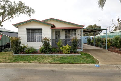 /international/au/18-oasis-drive-cobram-vic-148634844/