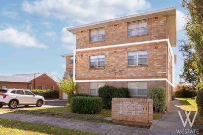 /international/au/3-13-15-torpy-street-orange-nsw-151243544/