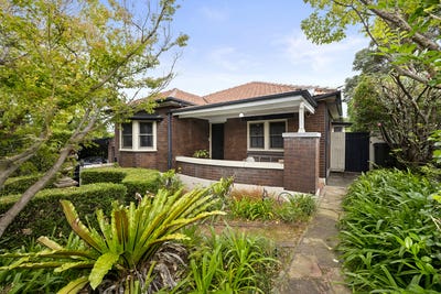 /international/au/129-moreton-street-lakemba-nsw-151039212/