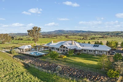 /international/au/768-boree-lane-orange-nsw-700428628/