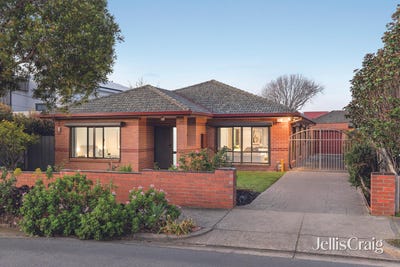 /international/au/135-thomas-street-hampton-vic-152571136/