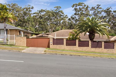 /international/au/1-40-binstead-drive-southport-qld-152633152/
