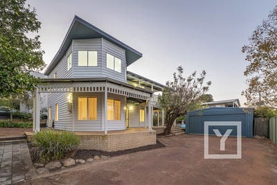 /international/au/11-thurstun-lane-dunsborough-wa-151299192/