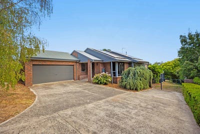/international/au/13-ryan-street-brown-hill-vic-151492980/