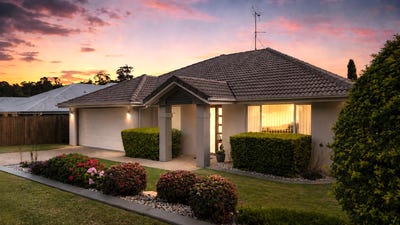 /international/au/35-pelican-drive-rangeville-qld-151528420/