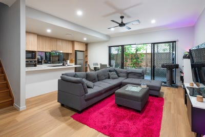 /international/au/9-31-minnie-street-southport-qld-151370100/
