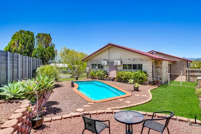 /international/au/26-percy-street-mount-sheridan-qld-152664712/