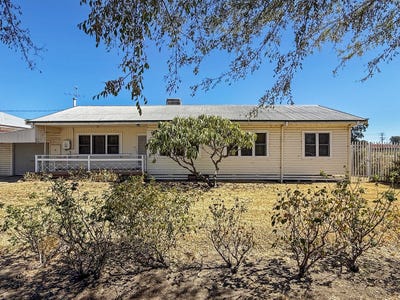 /international/au/383-gosport-street-moree-nsw-150970360/