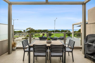 /international/au/1-118-mountjoy-parade-lorne-vic-150771988/
