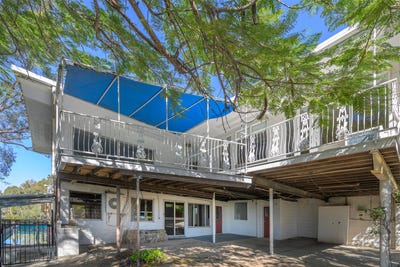 /international/au/10-rigby-crescent-west-gladstone-qld-148629780/?lang=en