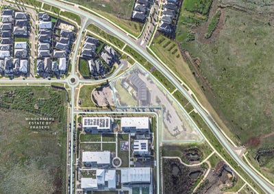 /international/au/275a-greens-road-mambourin-vic-505116360/