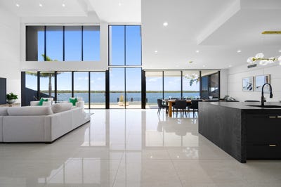 /international/au/31-parklane-terrace-sovereign-islands-qld-151732808/