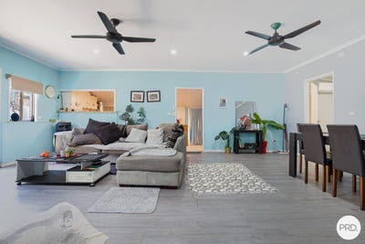 /international/au/7-hellwege-street-hay-point-qld-152628820/