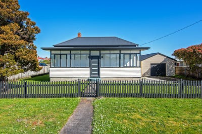 /international/au/13-harvey-street-strahan-tas-152610296/