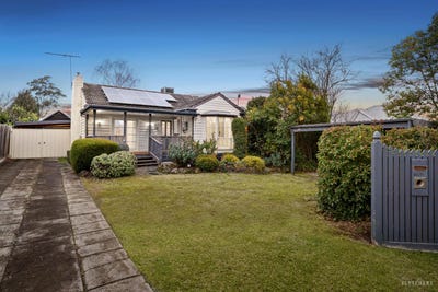 /international/au/15-keith-grove-ringwood-vic-148644028/