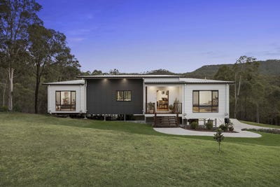 /international/au/2-81-tabletop-road-withcott-qld-150966256/