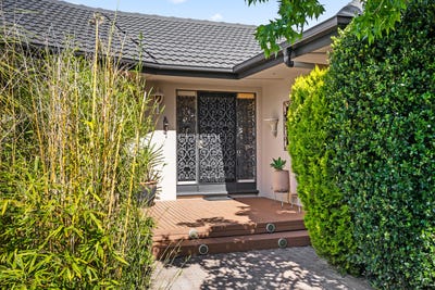 /international/au/5-alpha-road-bellevue-heights-sa-151500636/