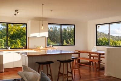 /international/au/8-werita-crt-sunrise-beach-qld-152189404/