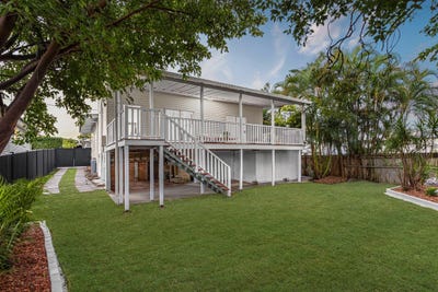 /international/au/17-barrington-street-banyo-qld-151362728/