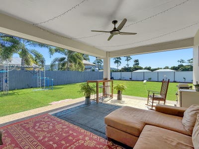 /international/au/6-island-close-mission-beach-qld-148230216/