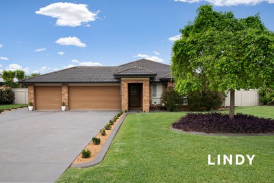 /international/au/27-sinclair-avenue-singleton-nsw-152493224/