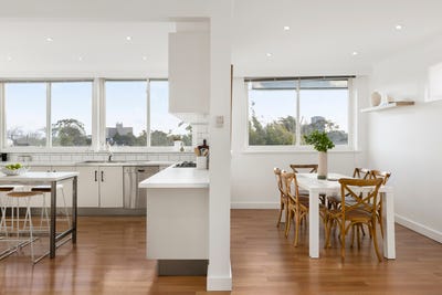 /international/au/10-71-westbury-street-st-kilda-east-vic-148596948/