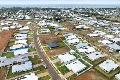 /international/au/56-wisteria-street-bargara-qld-152412020/