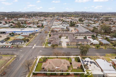 /international/au/71-denison-street-mudgee-nsw-148645232/
