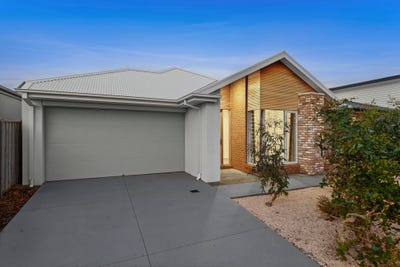 /international/au/18-pipi-street-point-lonsdale-vic-148386436/