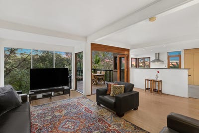 /international/au/8-pringle-avenue-frenchs-forest-nsw-152353860/