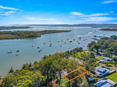 /international/au/20-willes-street-russell-island-qld-204552004/