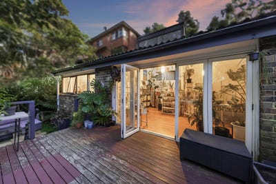 /international/au/20-strathallen-avenue-northbridge-nsw-150915680/