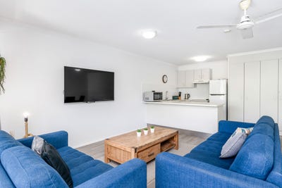 /international/au/21-386-esplanade-torquay-qld-151363204/