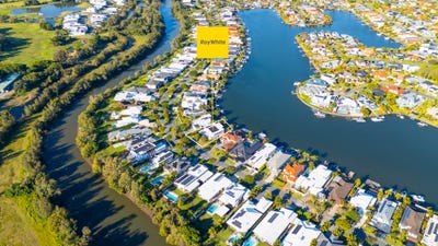 /international/au/70-the-penisula-helensvale-qld-148644784/