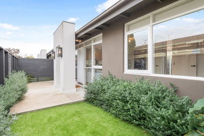 /international/au/3-59-kangerong-avenue-dromana-vic-150894584/