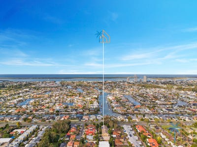 /international/au/4-421-oxley-drive-runaway-bay-qld-148393076/