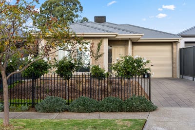 /international/au/26-ward-terrace-enfield-sa-151184700/