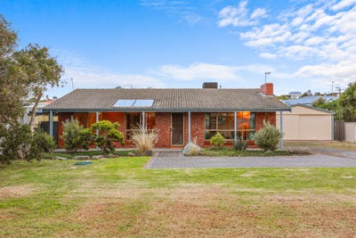 /international/au/19-channon-street-port-elliot-sa-148523220/