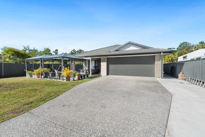 /international/au/11-bluegum-street-landsborough-qld-148707620/?lang=pt