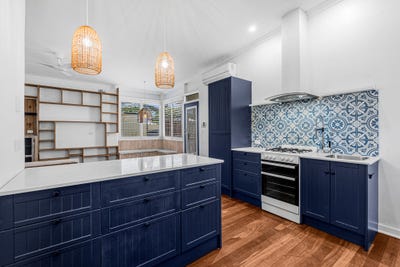 /international/au/4-31-george-street-rockingham-wa-152373176/